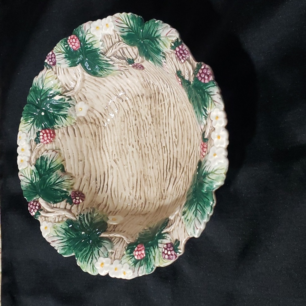 Vintage Fitz and Floyd Raspberry Bowl. - Picture 2 of 9